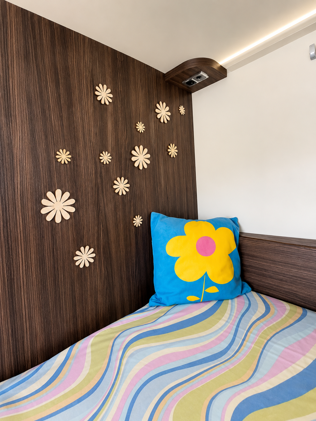 Cama individual de la Ford Benimar Tessoro